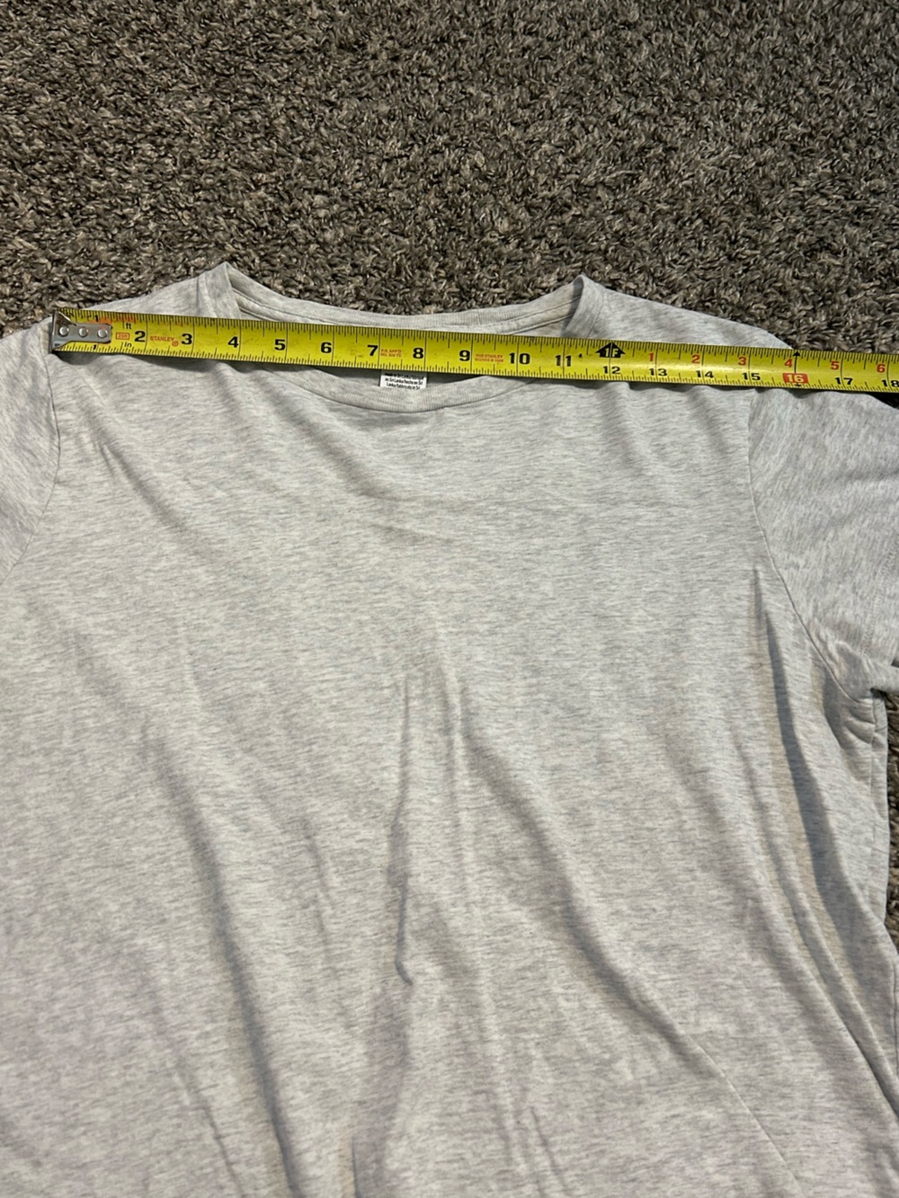 Victoria’s Secret PINK Light Gray Basic Crewneck Tee - Picture 5 of 7